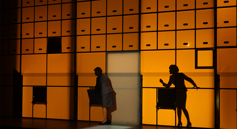 OameniObisnuiti teatru