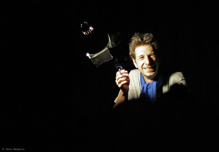 Monoloagele vecinului